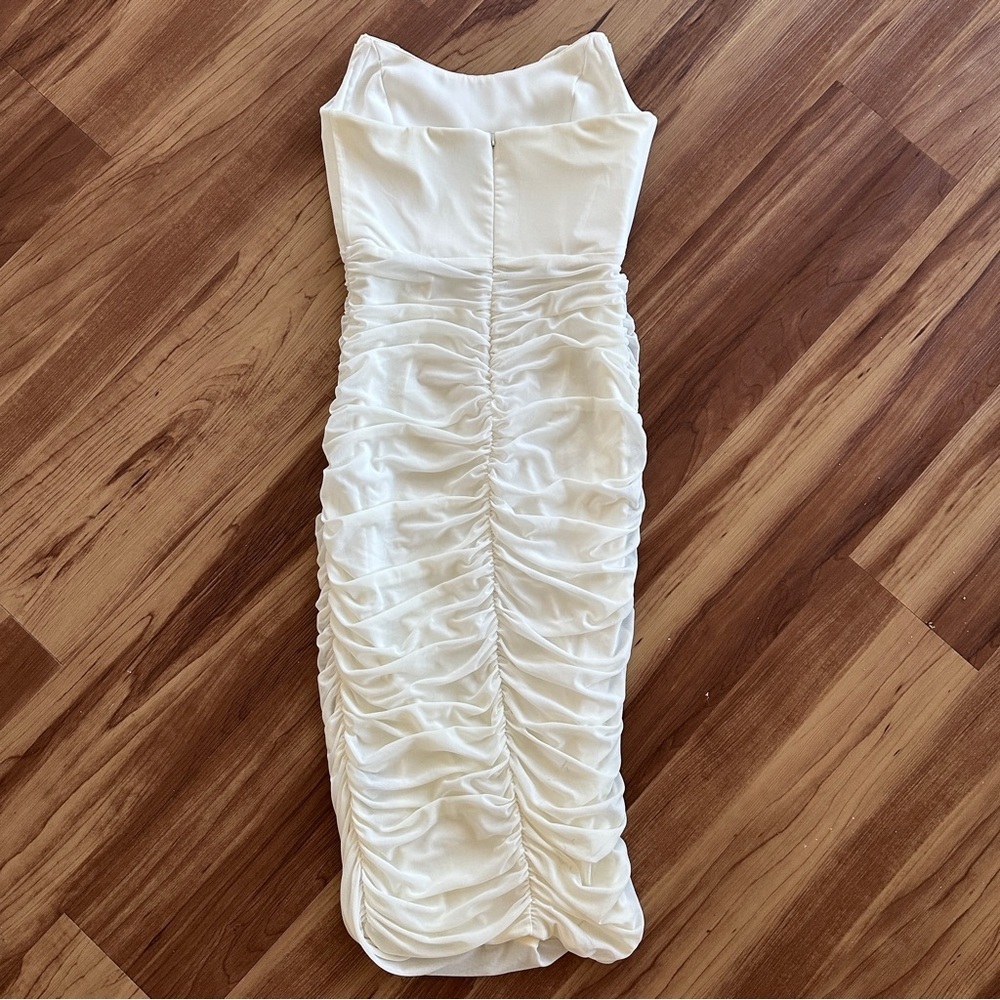 Michael Costello x REVOLVE India Midi Ruched Strapless Dress in White Sz. M - Picture 9 of 14